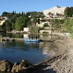 فندق Aegli 2*
