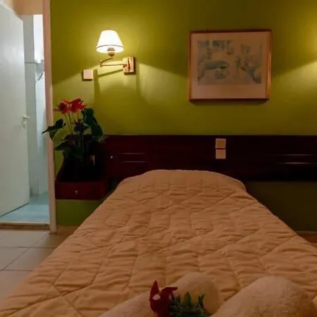 Aegli Hotell Perama (Corfu)